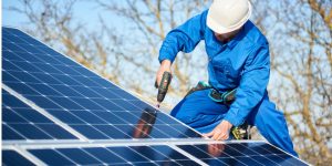 Installation Maintenance Panneaux Solaires Photovoltaïques à La Merlatiere
